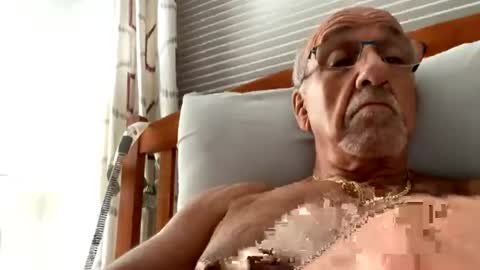 daddyweis online show from August 2, 3:41 am