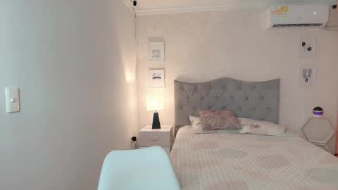 daeneryslove_doll online show from November 9, 6:28 am