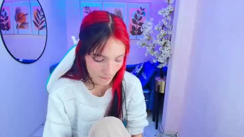 dafne huges online show from September 24, 8:04 pm