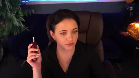 Snapshot of dafni_mon chatting on October 13, 5:31 am Dafni Mon online show from October 13, 5:31 am