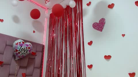 Snapshot of dafnnee_ross chatting on February 14, 12:14 pm DAFNNE online show from February 14, 12:14 pm