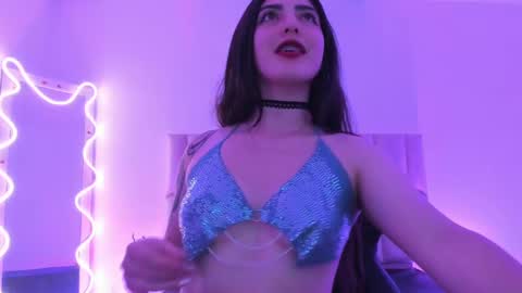 Snapshot of dahia_tay chatting on February 18, 6:37 am dahia online show from February 18, 6:37 am