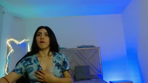 Snapshot of dahia_tay chatting on October 2, 4:44 am dahia online show from October 2, 4:44 am
