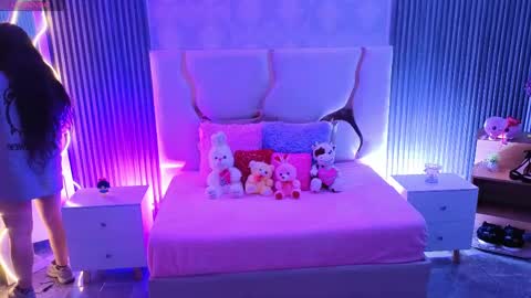 dahia  online show from April 14, 10:18 am