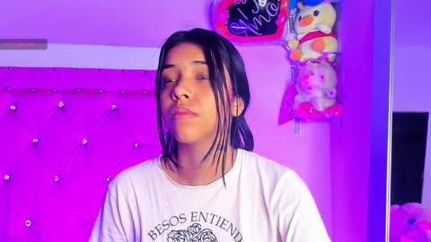 Snapshot of dahiangomezz chatting on February 9, 8:21 am online show from February 9, 8:21 am