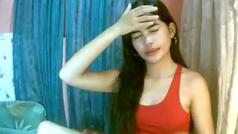 Im Dahlia online show from April 12, 12:20 pm