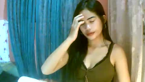 Im Dahlia online show from March 29, 11:12 am