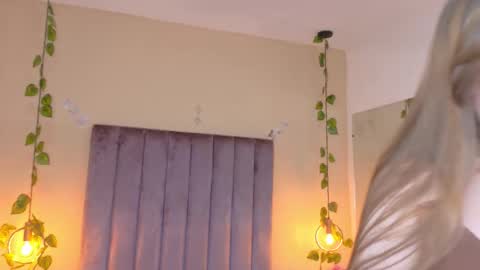 Dahlia online show from March 21, 8:30 am