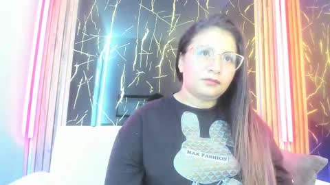Snapshot of dahlia_vera23_aws chatting on September 18, 5:44 am dahlia_vera23_aws online show from September 18, 5:44 am