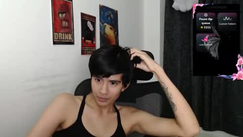 Snapshot of dahliarios chatting on October 13, 2:02 am lorena online show from October 13, 2:02 am