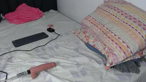 Daiisha.. online show from September 19, 11:30 pm