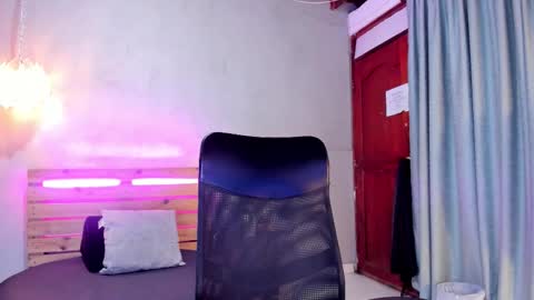 daiisy_kiss online show from January 7, 11:48 am