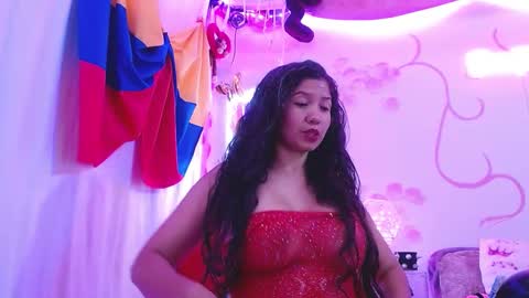 Snapshot of daina_flower chatting on September 22, 4:27 am DAINA online show from September 22, 4:27 am