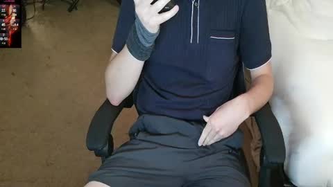 daintydusk1 online show from April 4, 8:38 pm