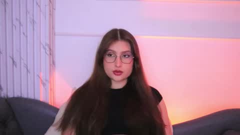 Lauren            online show from December 22, 4:08 am