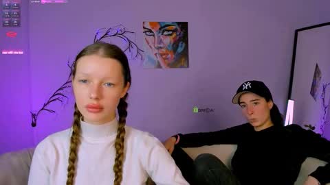 Snapshot of daisy_baby_ chatting on October 19, 7:29 pm daisy online show from October 19, 7:29 pm