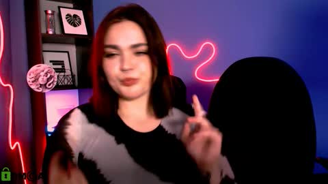 Little Di online show from September 25, 9:22 pm