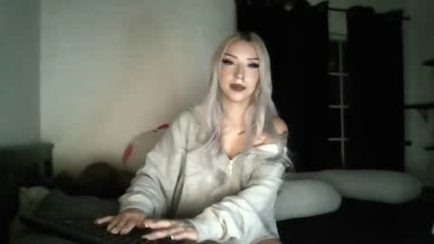 daisy_diaz online show from July 9, 11:25 am