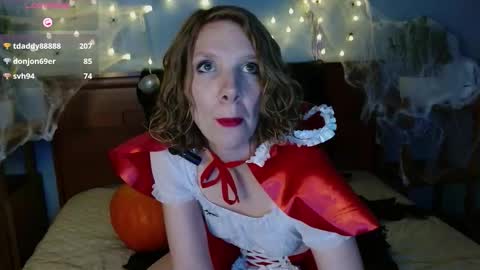 daisy_lovely online show from October 31, 5:19 am