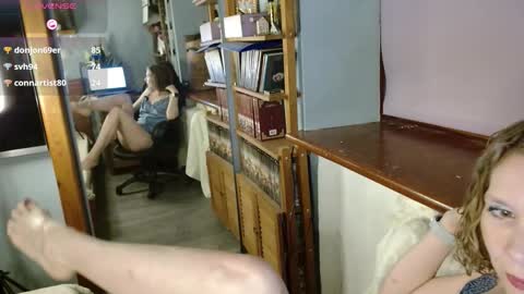 daisy_lovely online show from October 30, 5:08 am