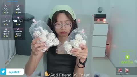 Snapshot of daisybean chatting on February 1, 4:33 pm Daisy online show from February 1, 4:33 pm