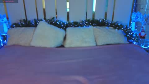 daisydelight_ online show from December 16, 10:49 pm