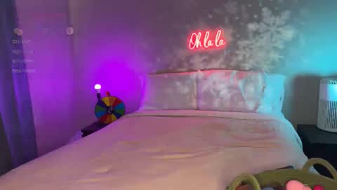 daisymystique online show from December 17, 6:58 pm