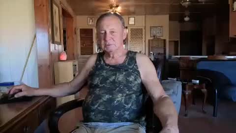 dakit online show from October 5, 9:00 pm