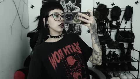 dakota online show from February 5, 3:43 am