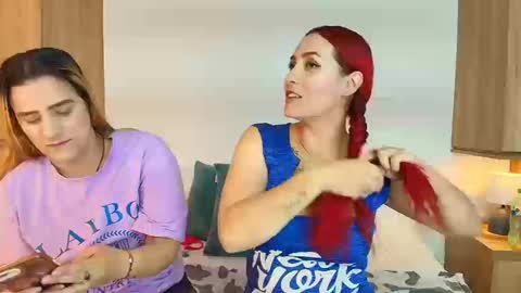 Snapshot of dakota_megan chatting on September 22, 2:54 pm Dakota-Megan online show from September 22, 2:54 pm