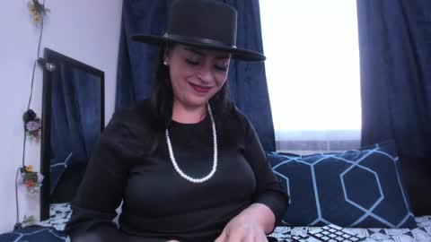 Dakotaagray online show from November 13, 11:24 am