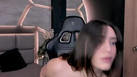 Dakota  online show from July 14, 2:44 pm