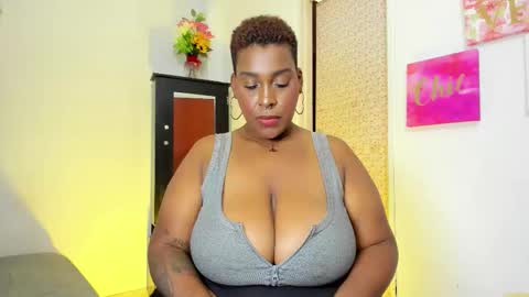 Snapshot of dakotasexshow2 chatting on October 29, 12:40 pm Dakota Sex Show  online show from October 29, 12:40 pm