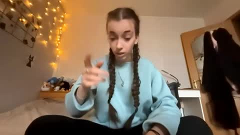 dalenebruno online show from April 11, 7:45 am