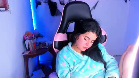 Snapshot of daliaapril22 chatting on October 15, 5:11 am Dalia April online show from October 15, 5:11 am