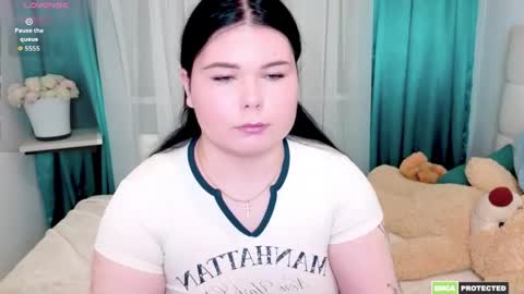 Dalila online show from April 22, 9:38 am