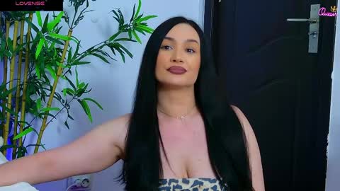 daliyaa_ online show from May 11, 2:45 pm