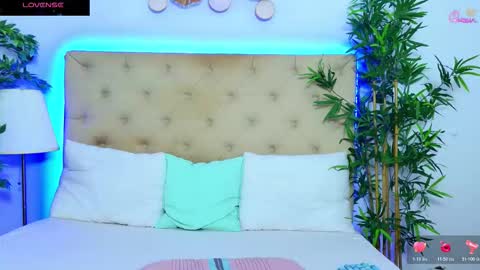 daliyaa_ online show from January 13, 1:08 pm