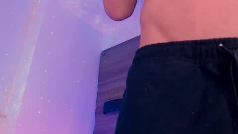         online show from February 7, 5:10 am