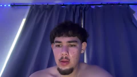 Snapshot of damiam_xj chatting on December 20, 4:04 pm damiam xj online show from December 20, 4:04 pm