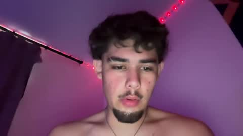 Snapshot of damiam_xj chatting on December 12, 4:10 pm damiam xj online show from December 12, 4:10 pm