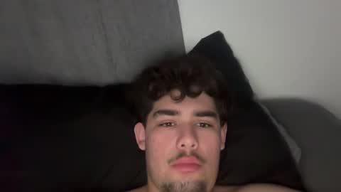 Snapshot of damiam_xj chatting on March 7, 4:00 pm damiam xj online show from March 7, 4:00 pm