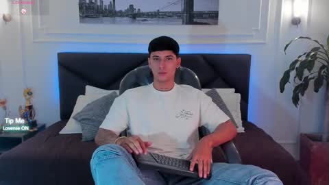 DAMIAN online show from March 21, 1:49 pm