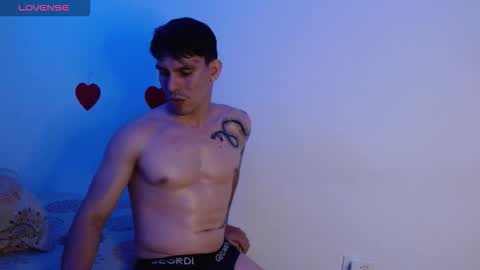 damian_hornyy_ online show from March 9, 2:16 am