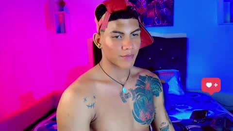 Snapshot of damian_latinxxx chatting on March 7, 9:07 am Damian online show from March 7, 9:07 am