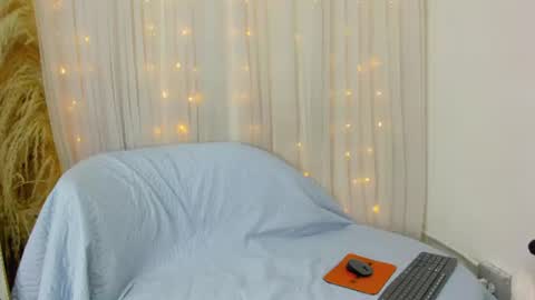 Damiana online show from June 18, 11:37 am