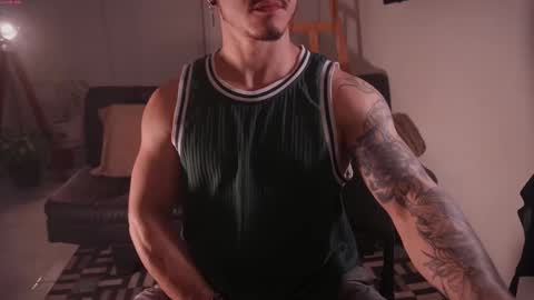 insta damn8   --------  online show from November 10, 11:51 pm