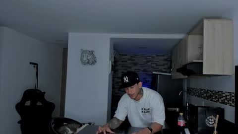 INSTAGRAM  DAMMIANMILLEROFICIAL online show from February 19, 2:33 am