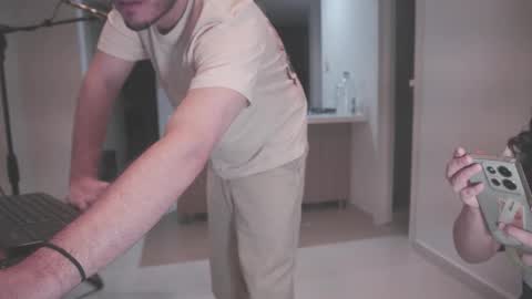 AbyssVoid online show from November 14, 10:50 am