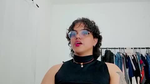 Diane Blosson online show from February 22, 2:04 am